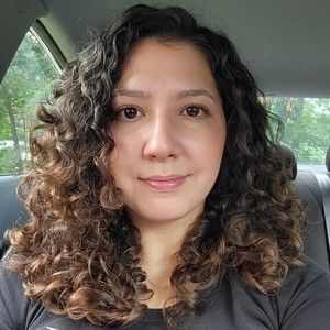 Meet your Posher, Talia